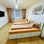 Charming Apart Near Center